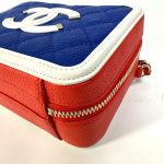 Chanel CC Filigree Shoulder Bag - Image 10