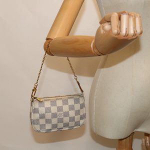 Louis Vuitton Pochette Accessoire