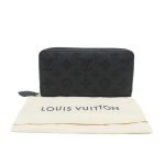 Louis Vuitton Zippy wallet