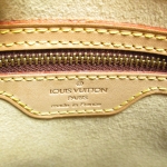 Louis Vuitton Looping MM - Image 9