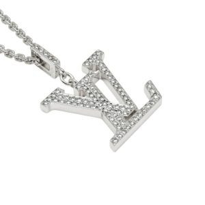Louis Vuitton LV Initiales