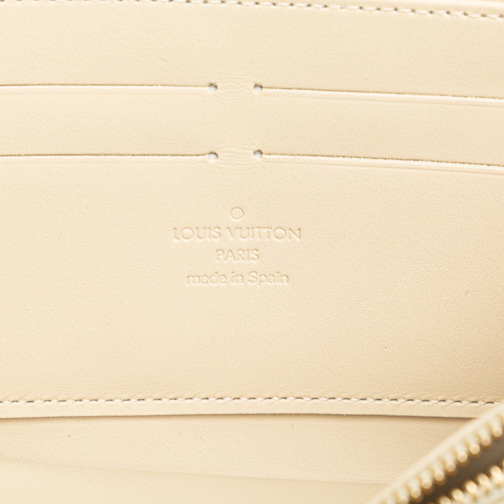 Louis Vuitton Zippy wallet