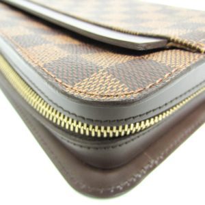 Louis Vuitton Saint-Louis Cutch Bag