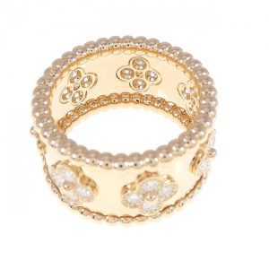 Van Cleef & Arpels Perlée Ring
