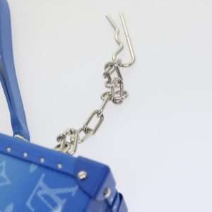 Louis Vuitton Cloud Clutch Bag