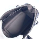 Louis Vuitton Handbag - Image 17