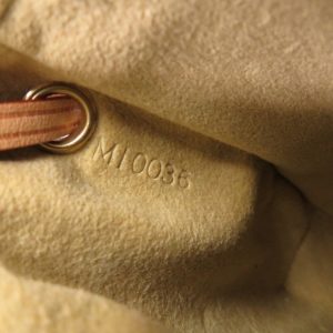 Louis Vuitton Cancun Bag Clutch 8