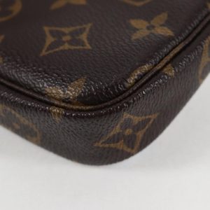 Louis Vuitton Mini Pochette Accessoires Bag Clutch 10