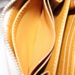 Louis Vuitton Zippy Coin Purse Wallet 17