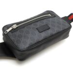 Gucci GG Supreme Clutch Bag - Image 3