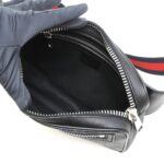 Gucci GG Supreme Clutch Bag - Image 5