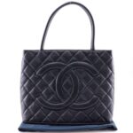 Chanel Medaillon Tote Bag - Image 9