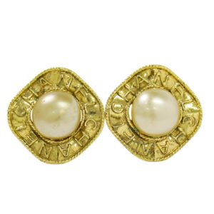 Chanel Vintage Round CC Clip On Earrings