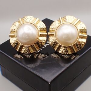 Chanel Vintage Round Clip On Earrings